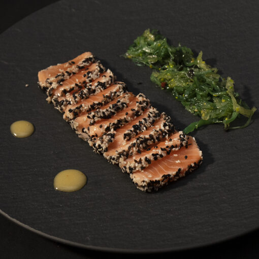SALMON NO GOMA FUMI